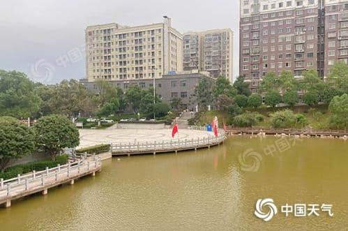 湖南大部今有小雨并伴有8至10级阵风 明后天以多云到晴天为主